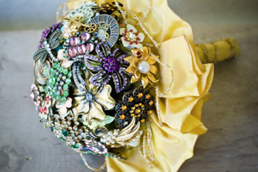 Vintage Brooch DIY Bouquet