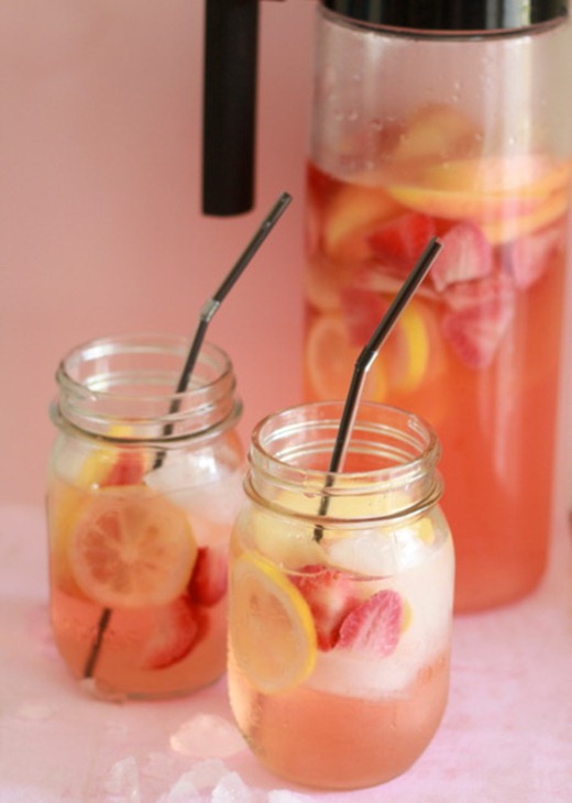 Strawberry Lemon Sangria