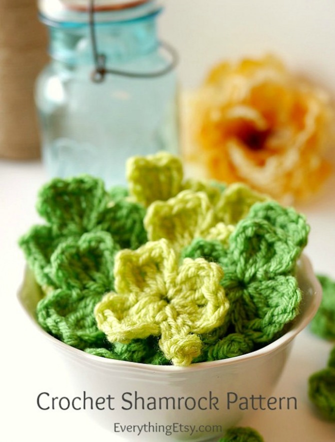 Crochet Shamrock Pattern {free}...including a video!